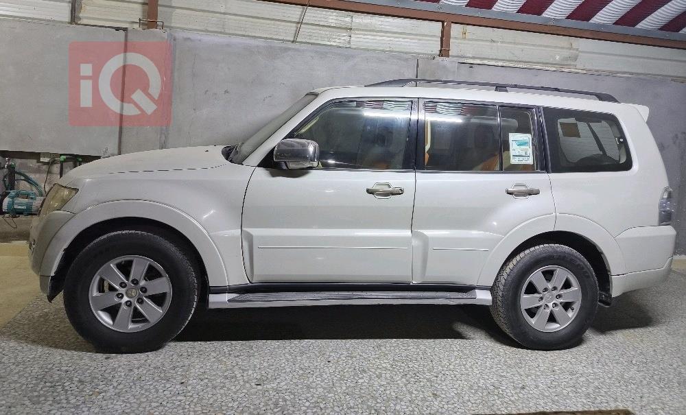 ميتسوبيشي باجيرو